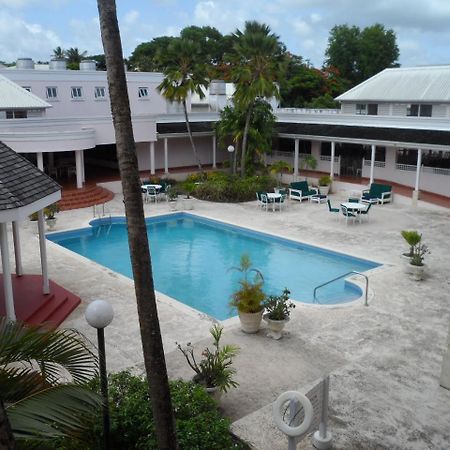 Hotel Pommarine บริดจ์ทาวน์ ภายนอก รูปภาพ